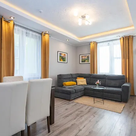 アパート Karkonosky Apartamenty- Salamandra *